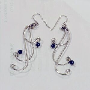 Sterling Silver Black Onyx Bead floral Earring